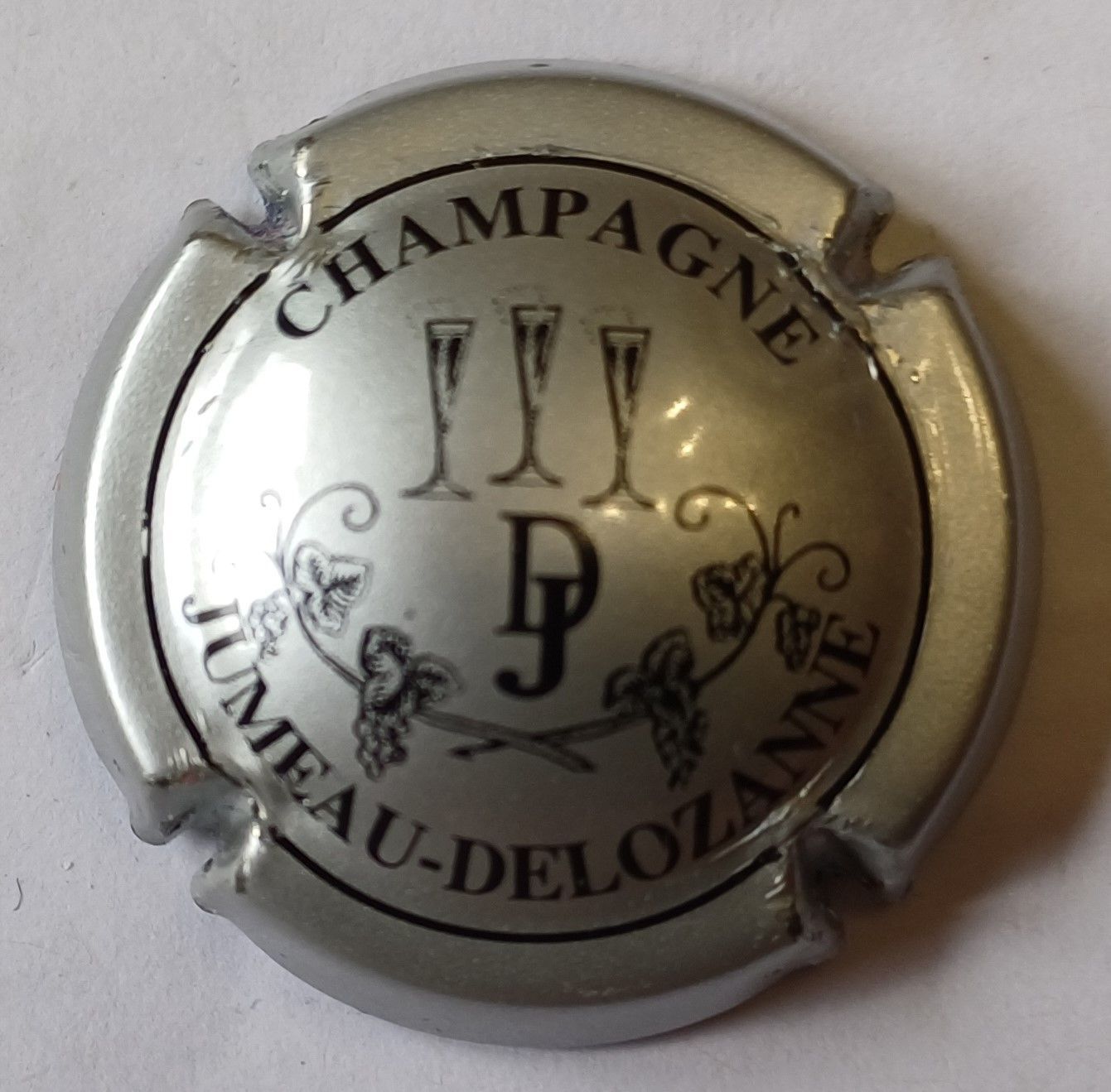 BELLE CAPSULE CHAMPAGNE JUMEAU DELOZANNE REF N°10 NEWS