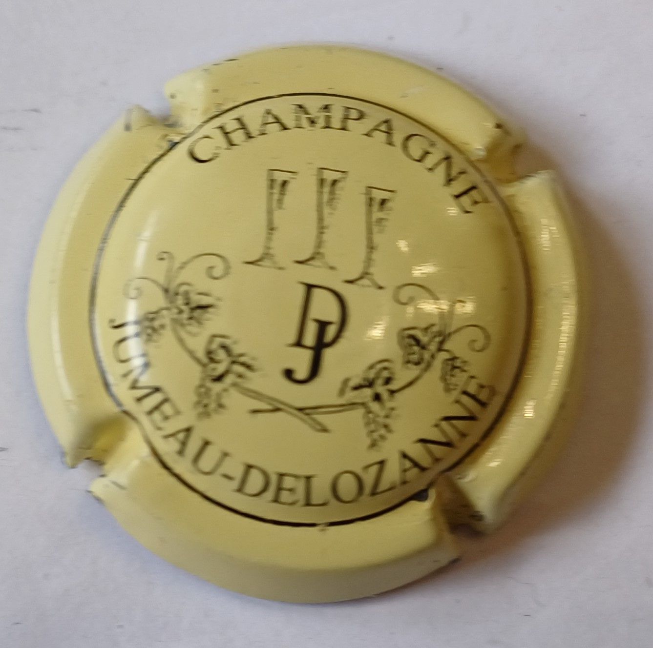 BELLE CAPSULE CHAMPAGNE JUMEAU DELOZANNE REF N°9 NEWS
