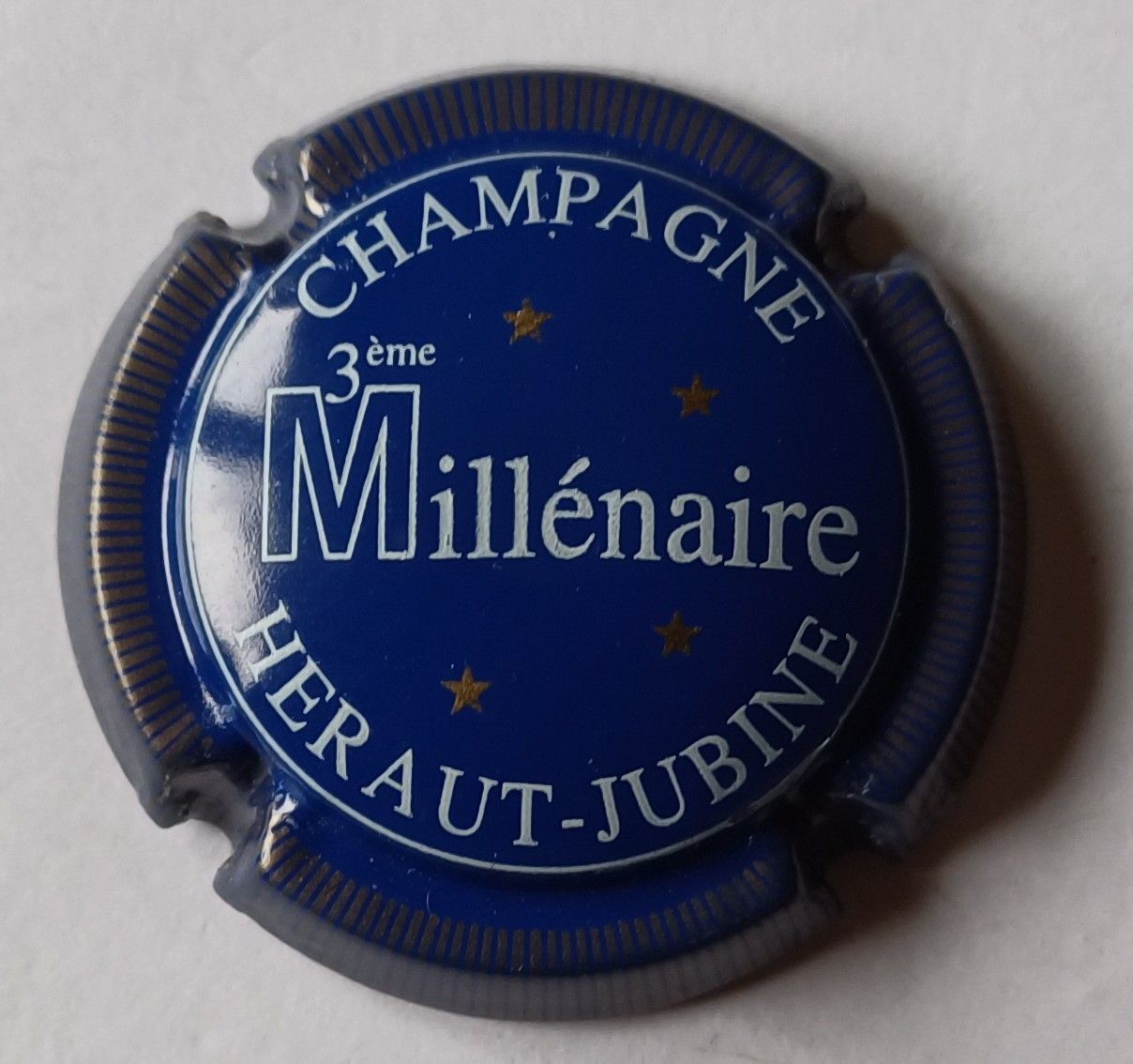 BELLE CAPSULE CHAMPAGNE HIRAUT JUBINE MILLENAIRE RÉF N°3 NEWS
