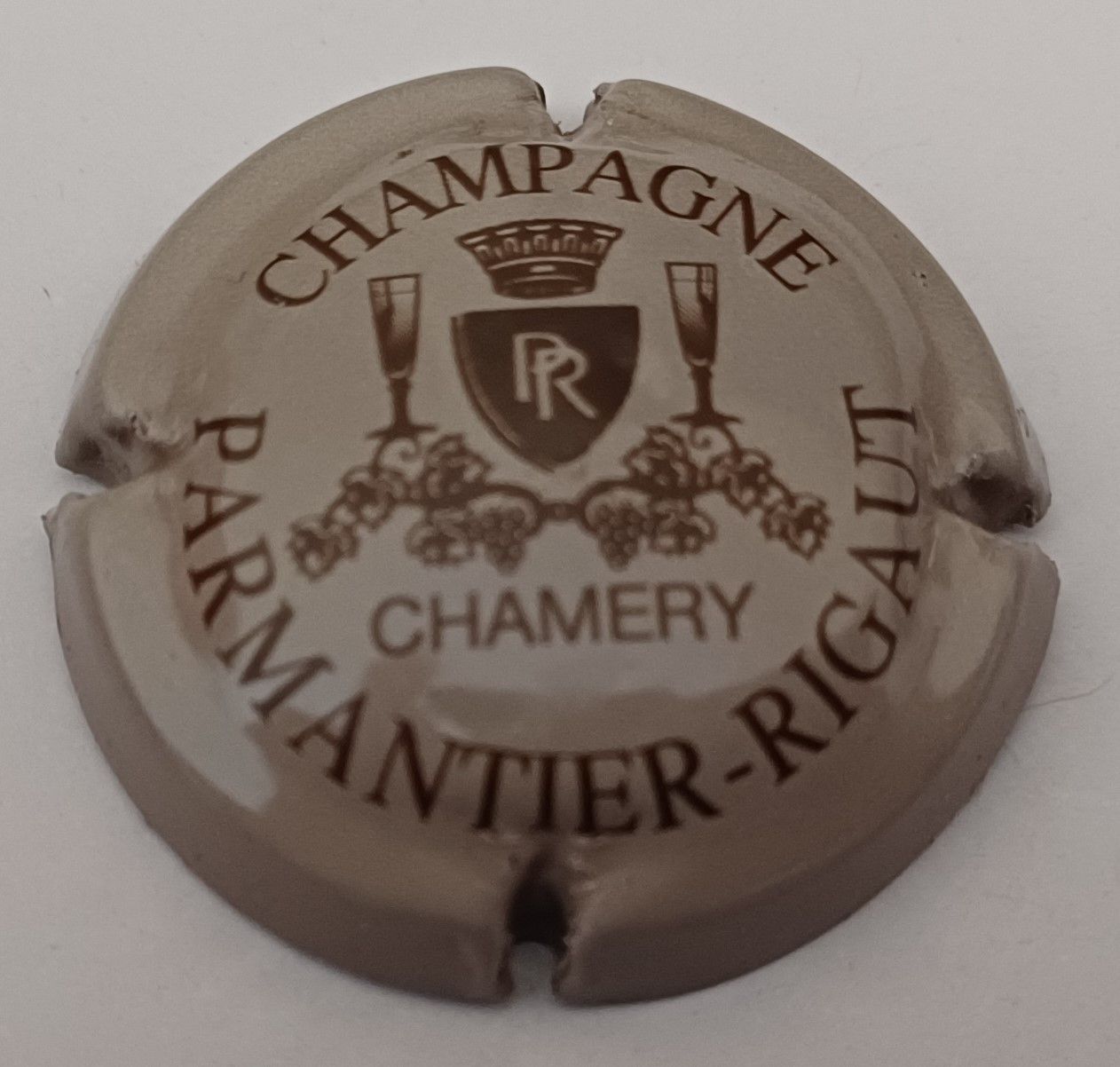 BELLE CAPSULE CHAMPAGNE PARMANTIER RIGAUT RÉF N°8b NEWS