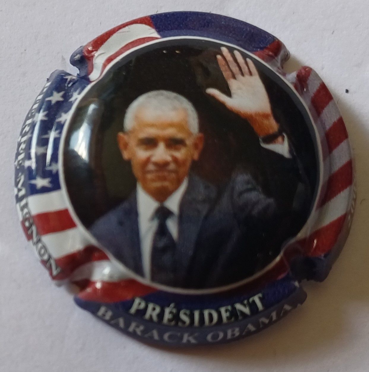 BELLE CAPSULE CHAMPAGNE PIERRE MIGNON BARACK OBAMA 2025 REF N°283b NEWS