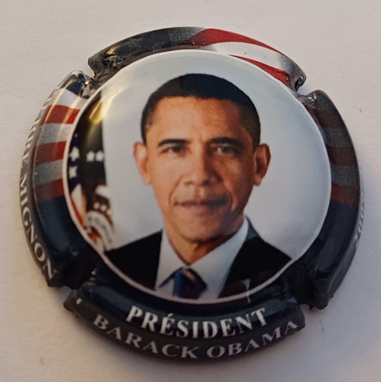 BELLE CAPSULE CHAMPAGNE PIERRE MIGNON BARACK OBAMA REF N°283a NEWS