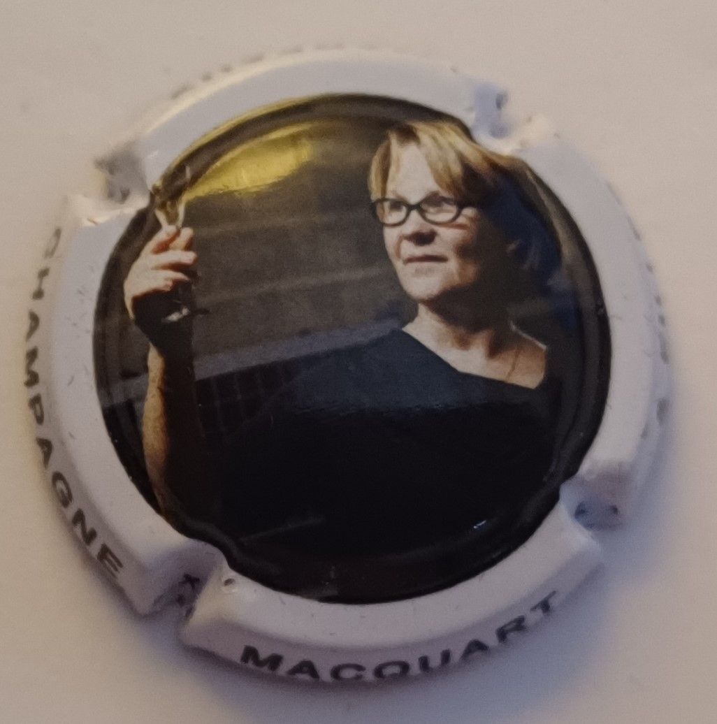 BELLE CAPSULE CHAMPAGNE MACQUART& FILLES SUZANNE REF N°4 NEWS