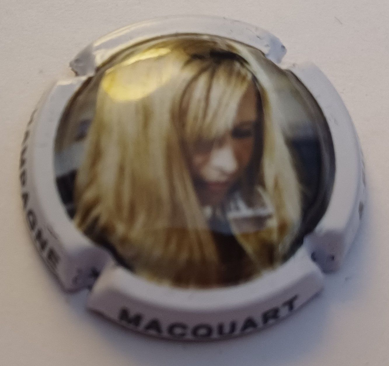 BELLE CAPSULE CHAMPAGNE MACQUART& FILLES SOLANGE REF N°4b NEWS
