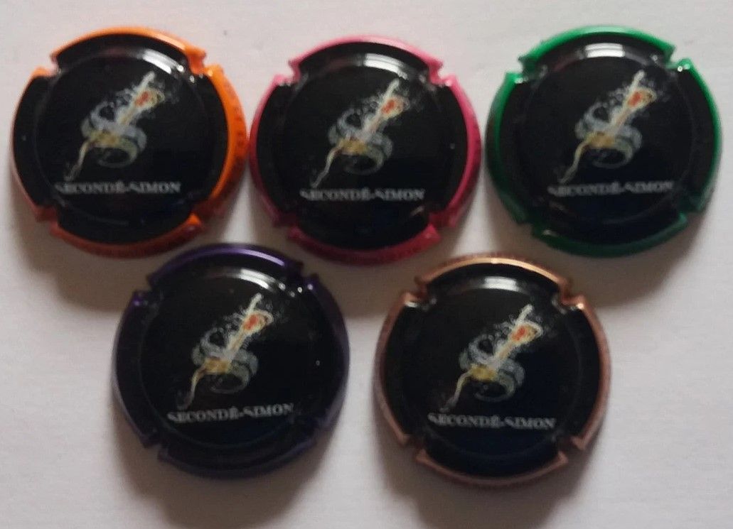5 BELLES CAPSULES CHAMPAGNE SECONDE SIMON NEWS