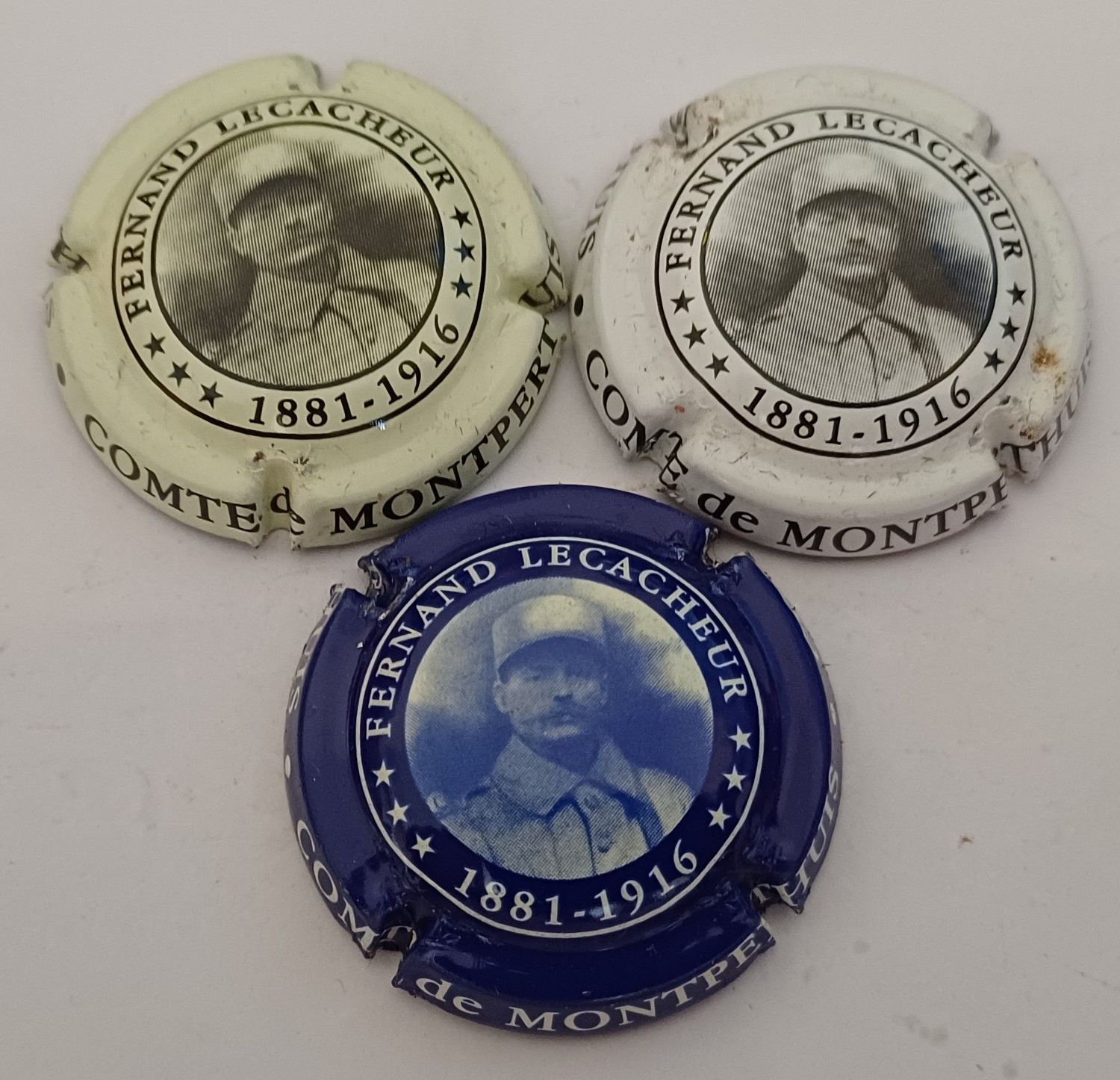 3 BELLES CAPSULES CHAMPAGNE COMTE DE MONTPERTHUIS CUVEE FERNAND LEGACHEUR REF N° 6/7a/7b NEWS