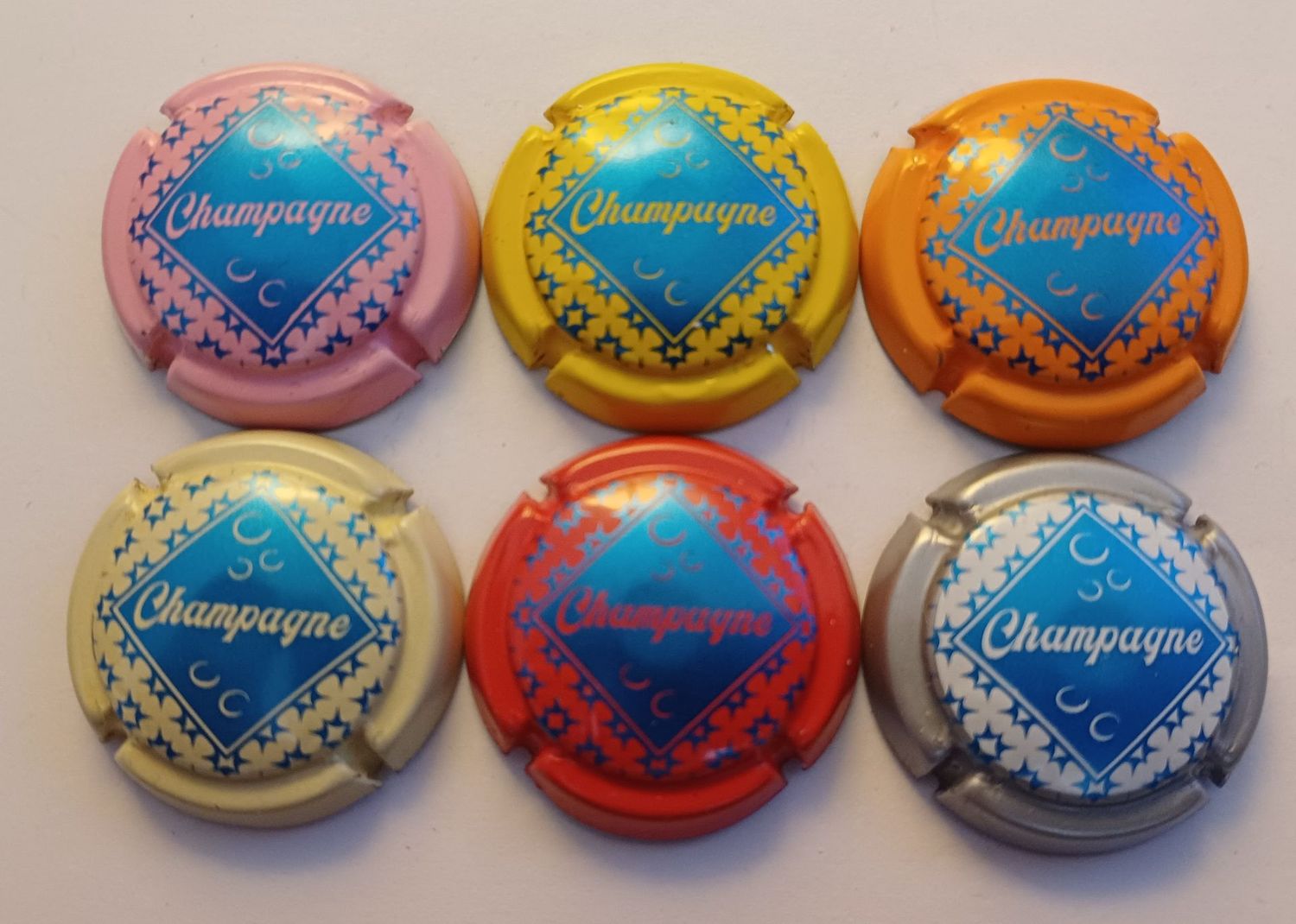 6 BELLES CAPSULES CHAMPAGNE GENERIQUE LOSANGE NEWS