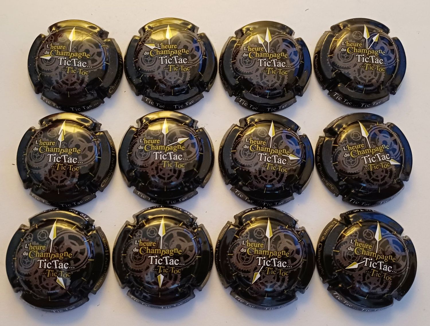 12 BELLES CAPSULES CHAMPAGNE GENERIQUE L'HEURE DU CHAMPAGNE  REF N°1228 a 1228k NEWS