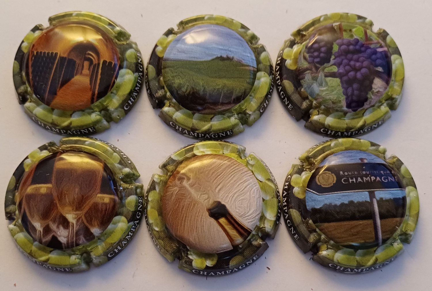 6 BELLES CAPSULES CHAMPAGNE GENERIQUE ROUTE DU CHAMPAGNE REF N° 1003 a 1003e NEWS