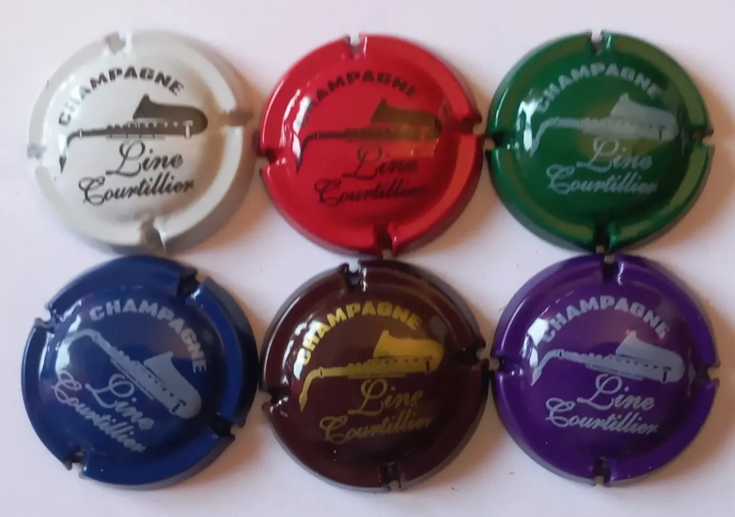 6 BELLES CAPSULES CHAMPAGNE COURTILLIER LINE SAXO REF N° 12 a 12e NEWS