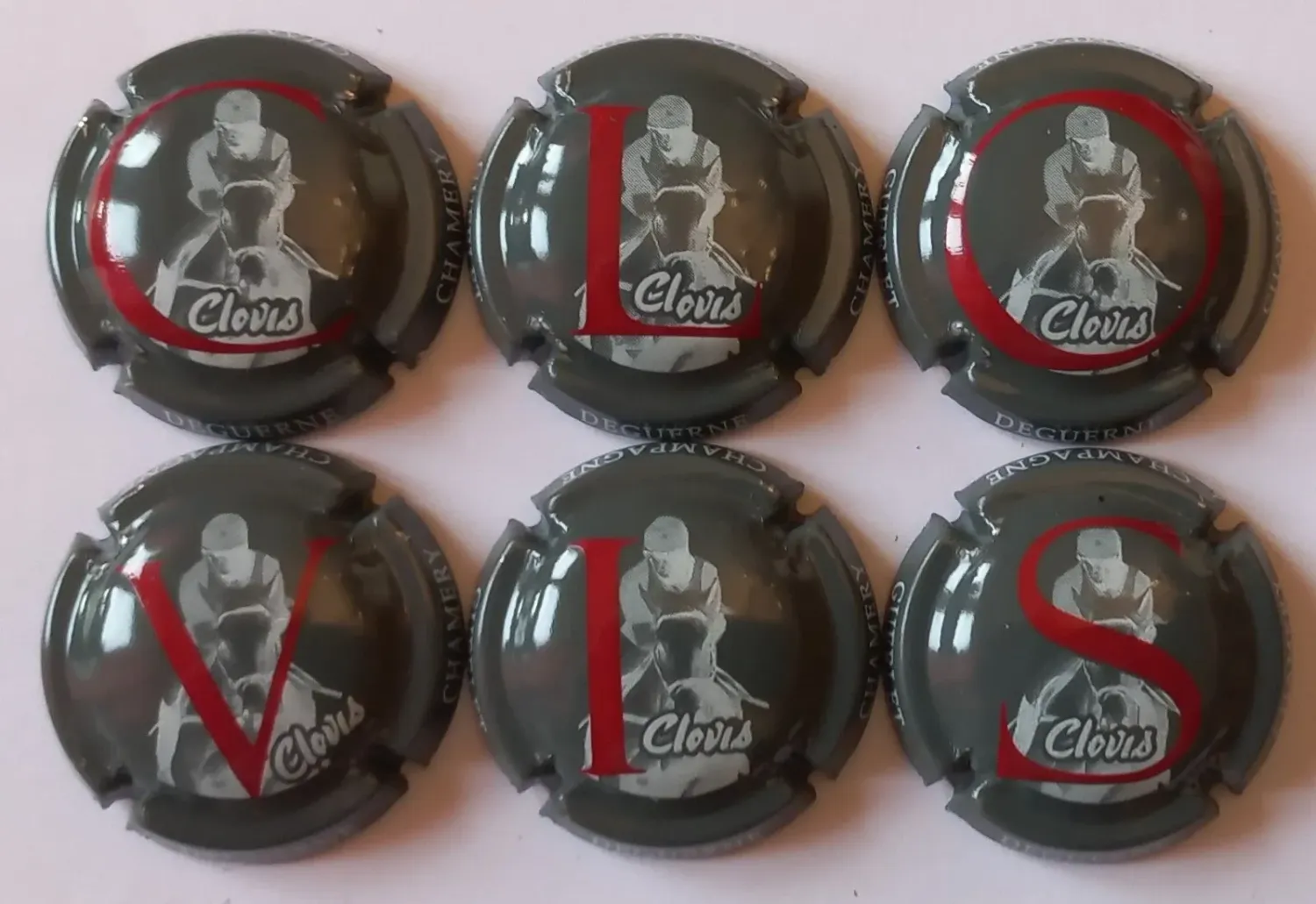 6 BELLES CAPSULES CHAMPAGNE GUERLET DEGEURNE CLOVIS REF N°30c a 30ce NEWS