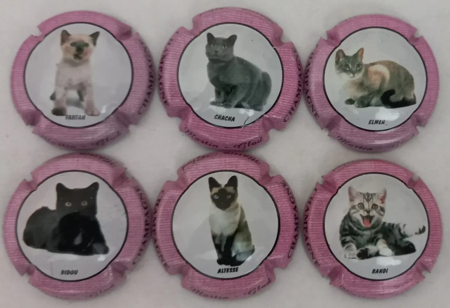 6 BELLES CAPSULES CHAMPAGNE MARTIN GLOD LES CHATS REF N°4 a 4e NEWS