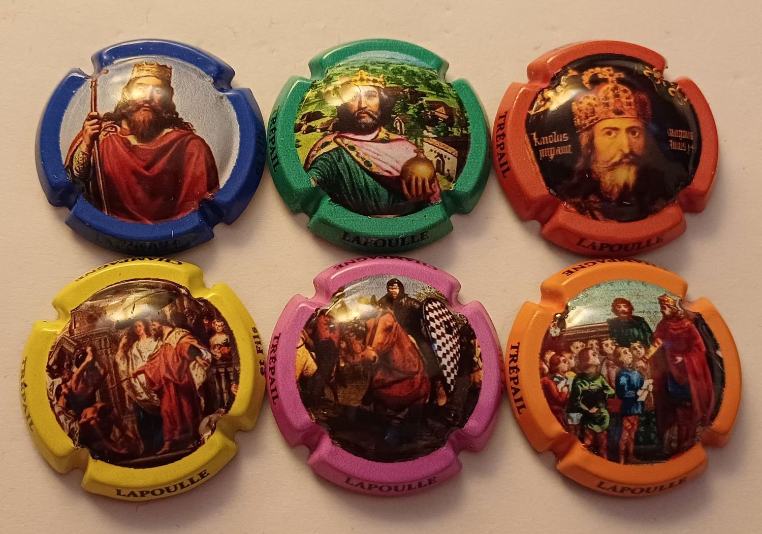 6 BELLES CAPSULES CHAMPAGNE LAPOULLE BRUNO RÉF N°10 a 10e NEWS