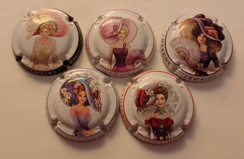 5 BELLES CAPSULES CHAMPAGNE LEMAIRE ROGER CONSTANT FEMMES A CHAPEAU REF N°30 a 30d NEWS