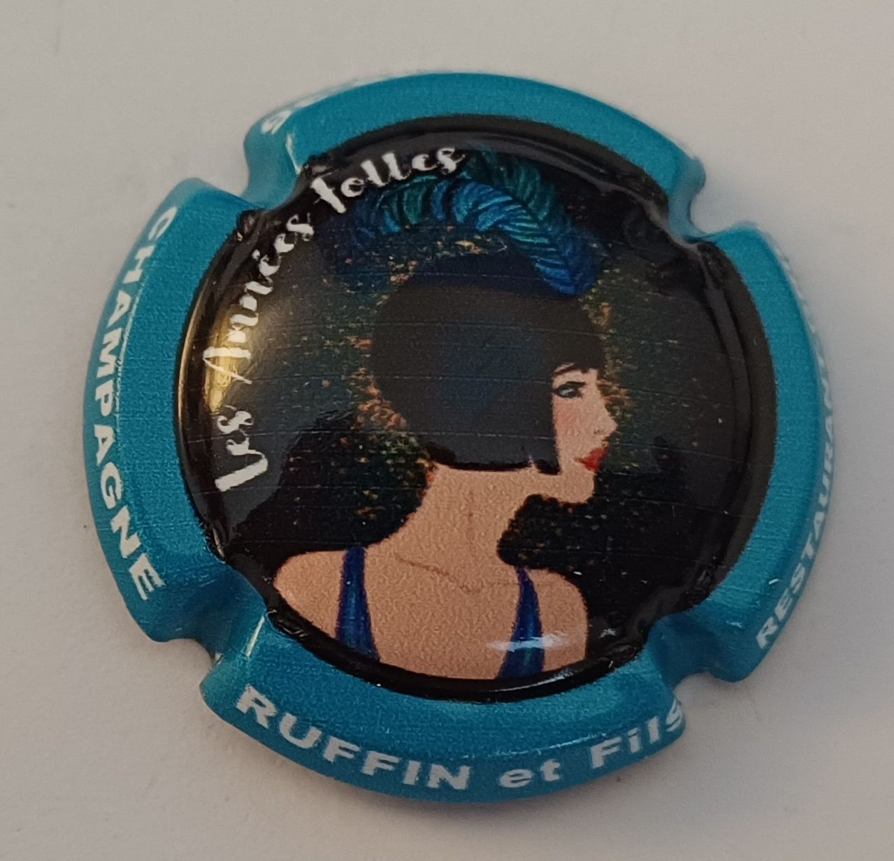 BELLE CAPSULE CHAMPAGNE RUFFIN ET FILS LES ANNEES FOLLES REF N°61e NEWS