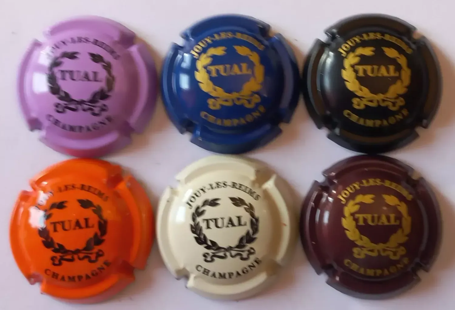 6 BELLES CAPSULES CHAMPAGNE TUAL REF N° 8 a 8e NEWS