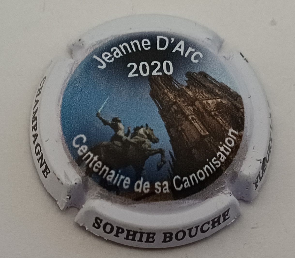 BELLE CAPSULE CHAMPAGNE BOUCHE SOPHIE JEANNE D'ARC 2020 REF N°4b NEWS