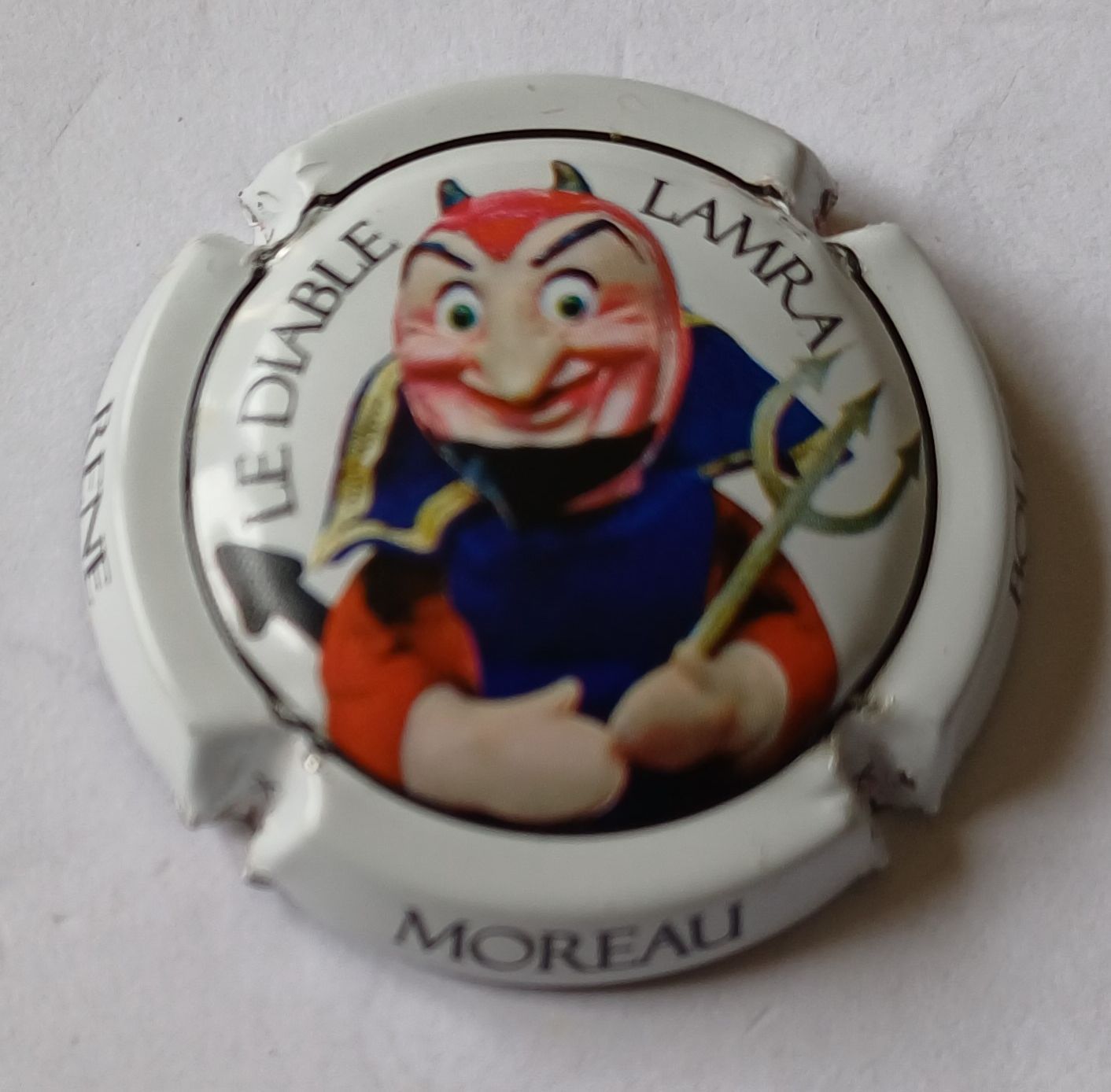 BELLE CAPSULE CHAMPAGNE MOREAU RENE LE DIABLE REF N°17e NEWS