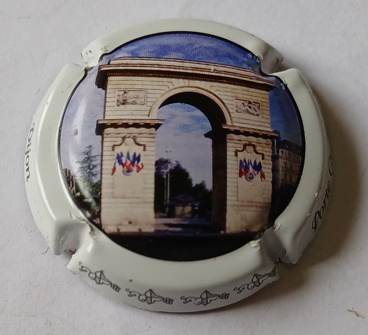 BELLE CAPSULE CHAMPAGNE LACROIX TRIAULAIRE PORTE GUILLAUME REF N°2 NEWS