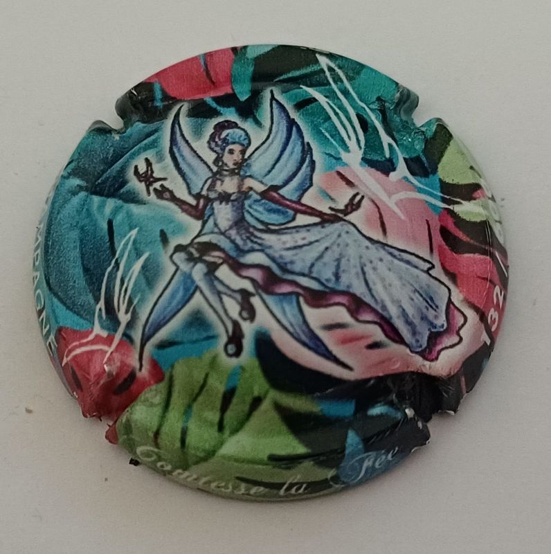 BELLE CAPSULE CHAMPAGNE COMTESSE LA FEE 600EX REF N°116d NEWS