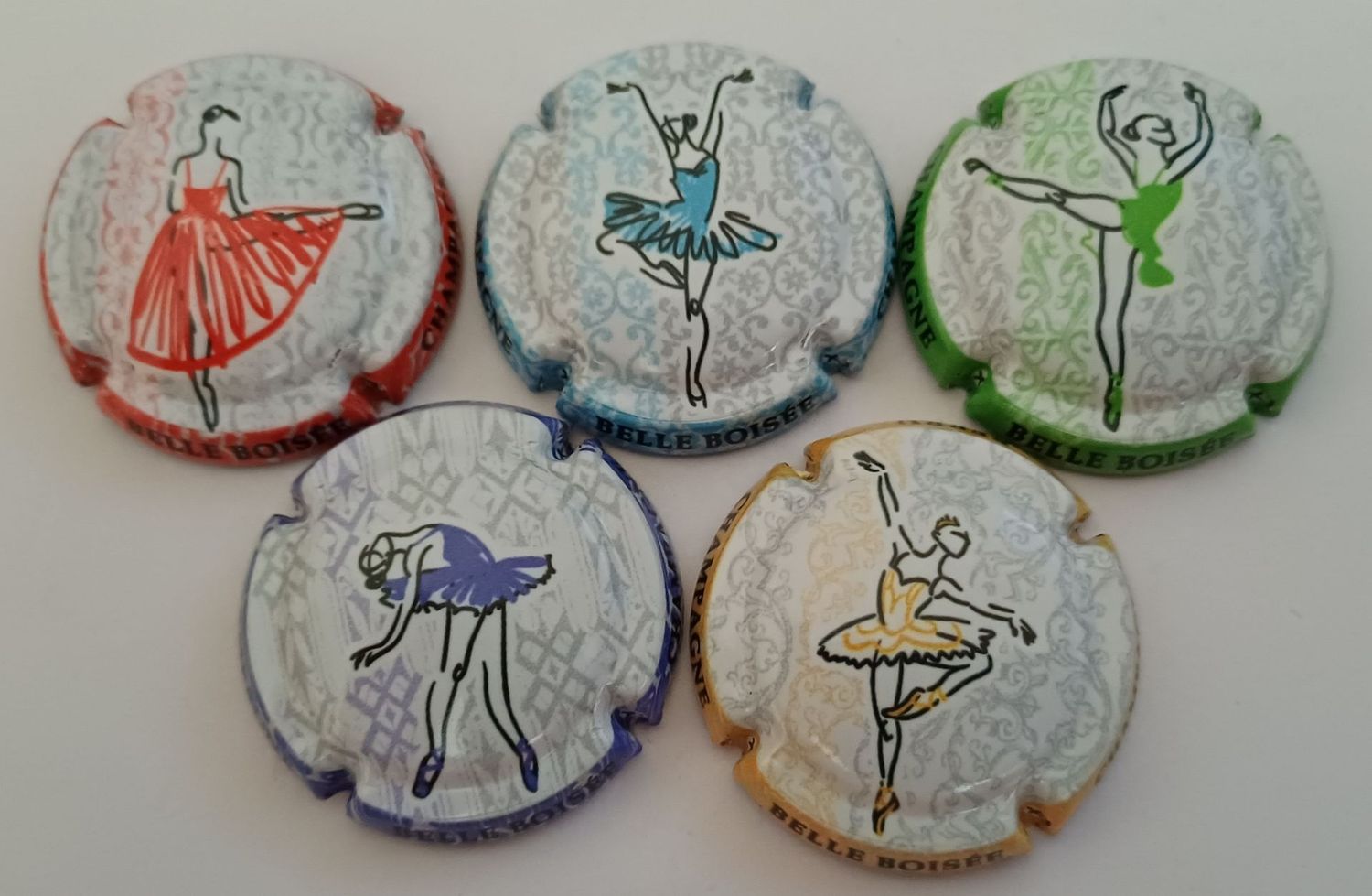 5 BELLES CAPSULES CHAMPAGNE ADAM REMI DANSEUSES REF N°16 a 16d NEWS