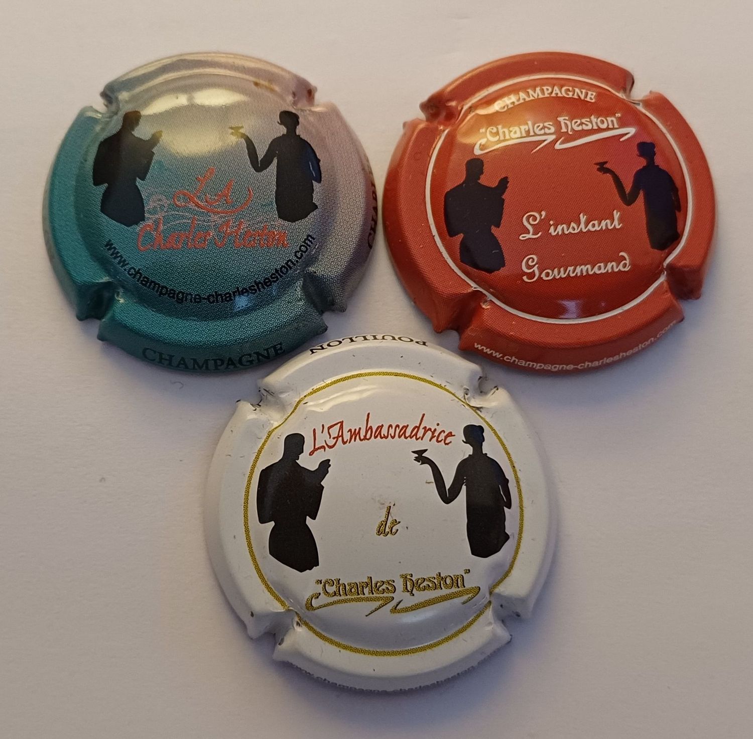 3 BELLES CAPSULES CHAMPAGNE SIX COTEAUX CHARLES HESTON REF N°8 /9 / 10 NEWS