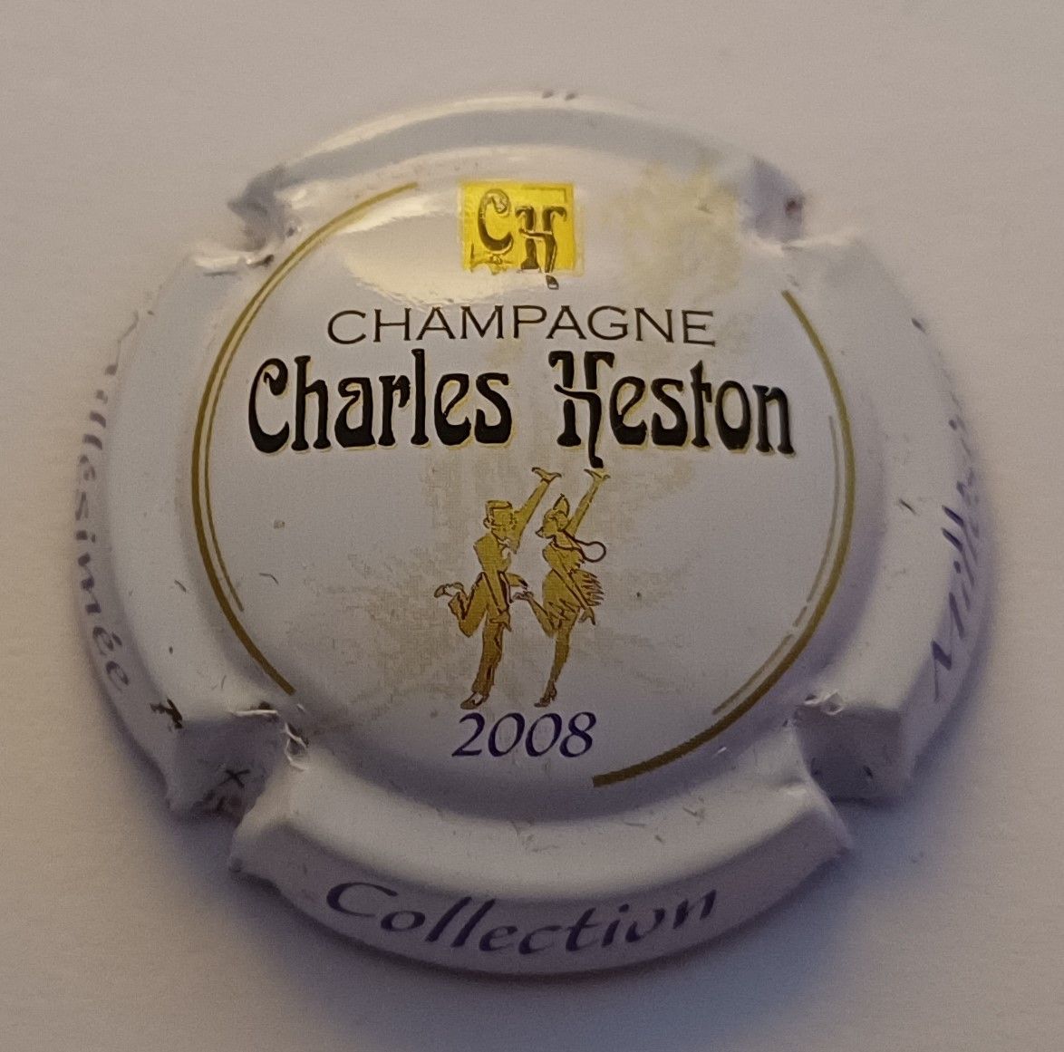 BELLE CAPSULE CHAMPAGNE SIX COTEAUX CHARLES HESTON MILLESIME 2008 REF N°24 NEWS
