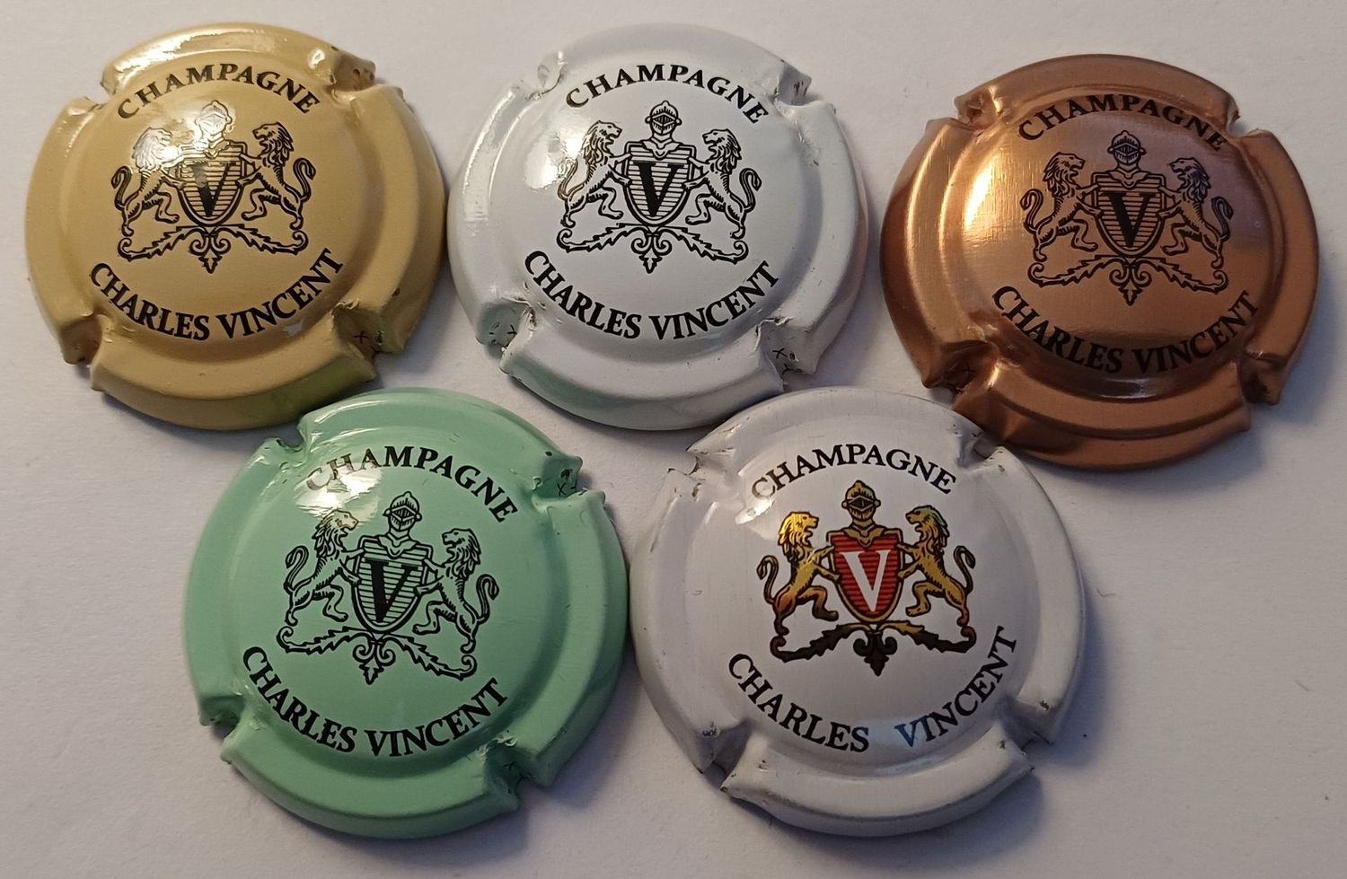 5 BELLES CAPSULES CHAMPAGNE CHARLES VINCENT REF N°1 a 5 NEWS
