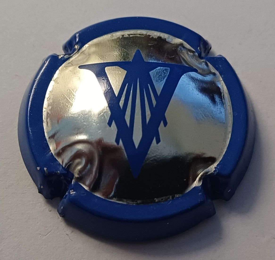 BELLE CAPSULE CHAMPAGNE VRANKEN CONTOUR BLEU RÉF N°11 NEWS
