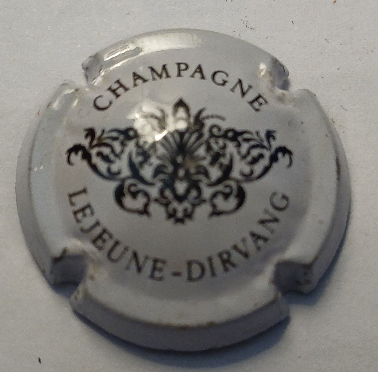 CAPSULE CHAMPAGNE LEJEUNE DIRVANG REF N°1 NEWS