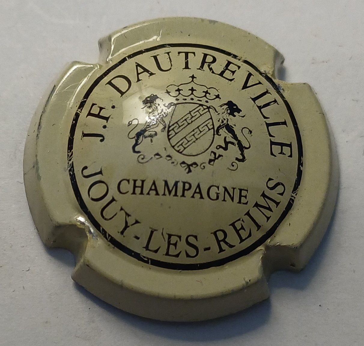 CAPSULE CHAMPAGNE DAUTREVILLE J FRANCOIS REF N°2 NEWS
