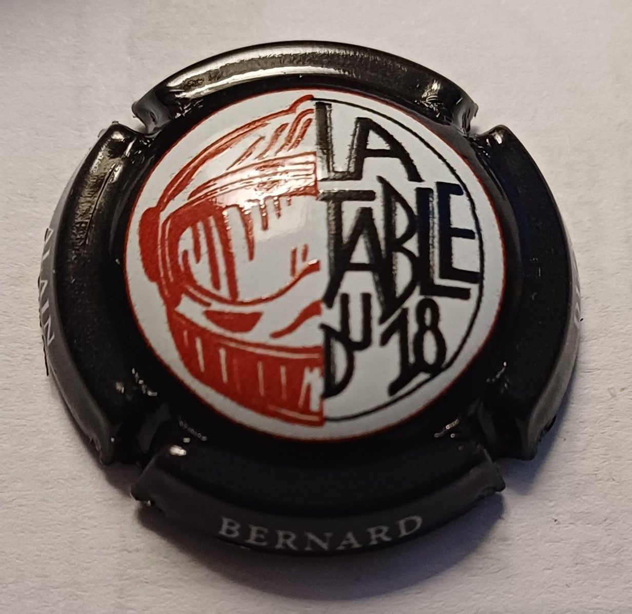 BELLE CAPSULE CHAMPAGNE ALAIN BERNARD LA TABLE DU 18 NEWS