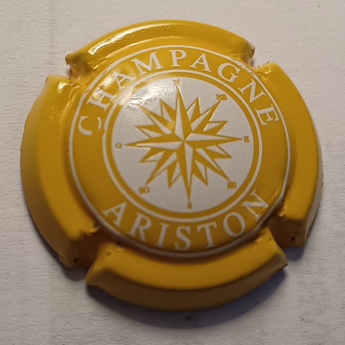 BELLE CAPSULE CHAMPAGNE ARISTON REF N°21o NEWS