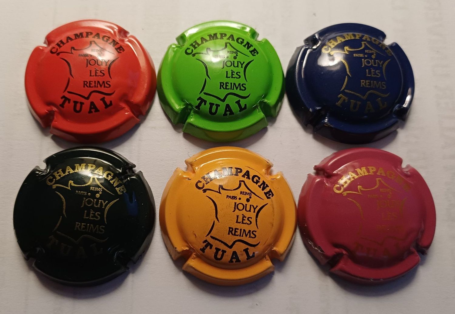 6 BELLES CAPSULES CHAMPAGNE TUAL REF N° 9 a 9e NEWS