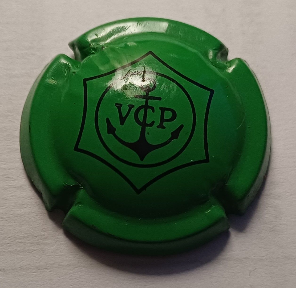 BELLE CAPSULE CHAMPAGNE VEUVE CLICQUOT RÉF N°107 NEWS