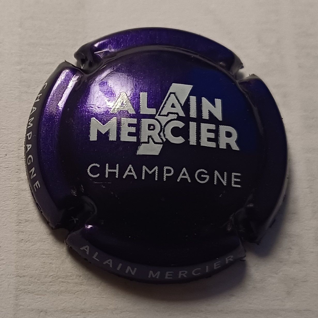 BELLE CAPSULE CHAMPAGNE MERCIER ALAIN ET FILS RÉF N°25e NEWS
