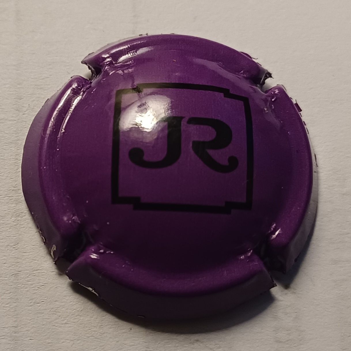 BELLE CAPSULE CHAMPAGNE JEEPER  RÉF N°26f NEWS