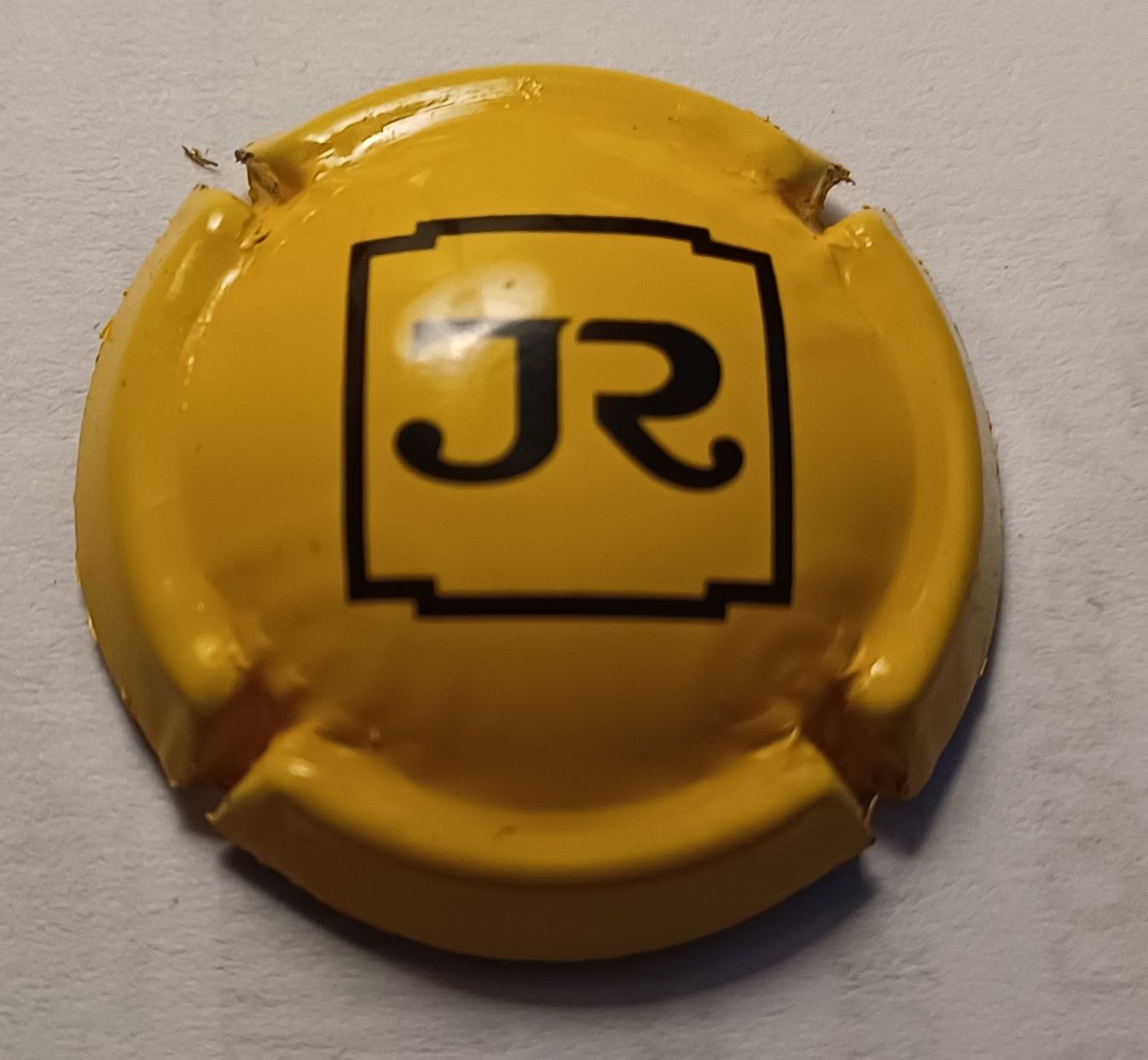 BELLE CAPSULE CHAMPAGNE JEEPER  RÉF N°26h NEWS