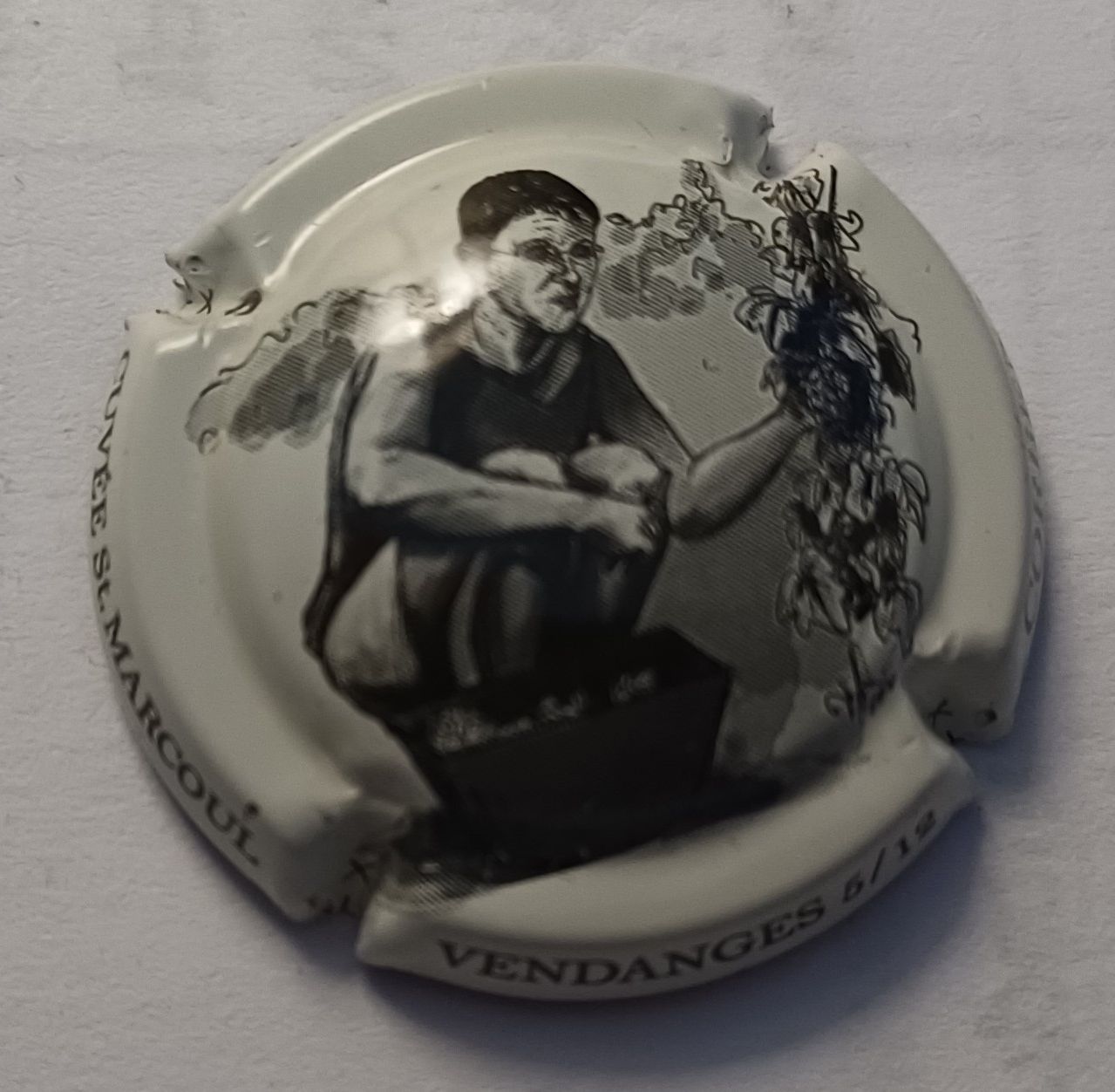 BELLE CAPSULE VIN PETILLANT CURTIL CUVEE MARCOUL NEWS