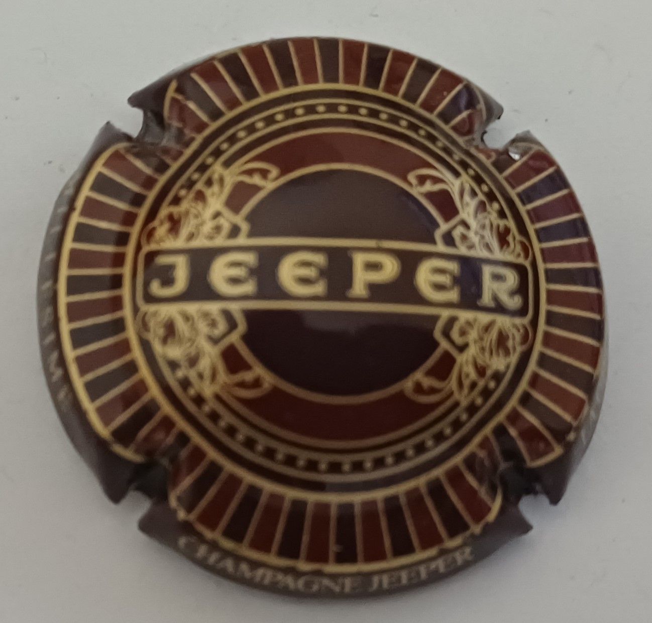 BELLE CAPSULE CHAMPAGNE JEEPER RÉF N°16 NEWS