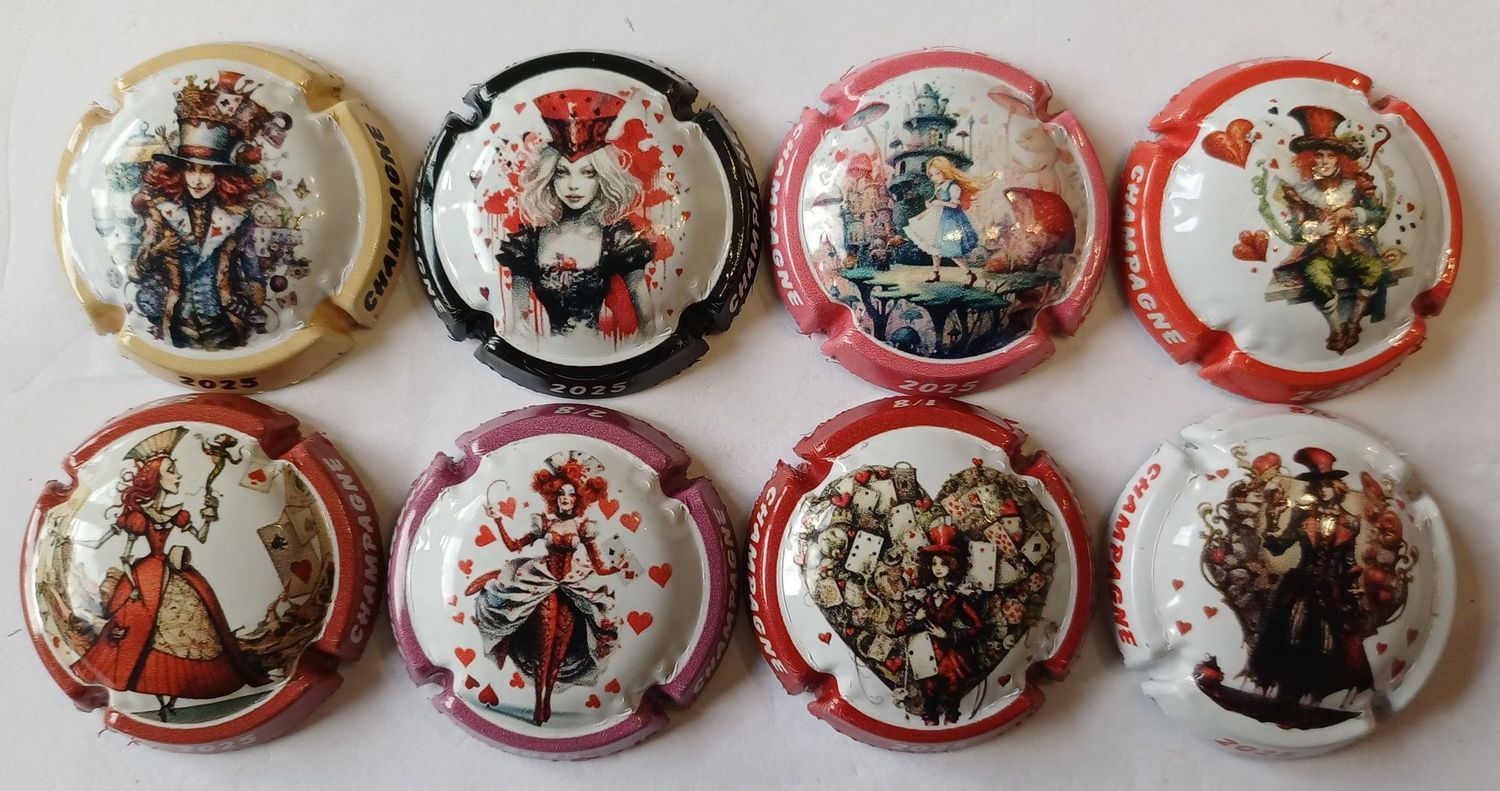 8 BELLES CAPSULES CHAMPAGNE GENERIQUE CARTES 2025 NEWS