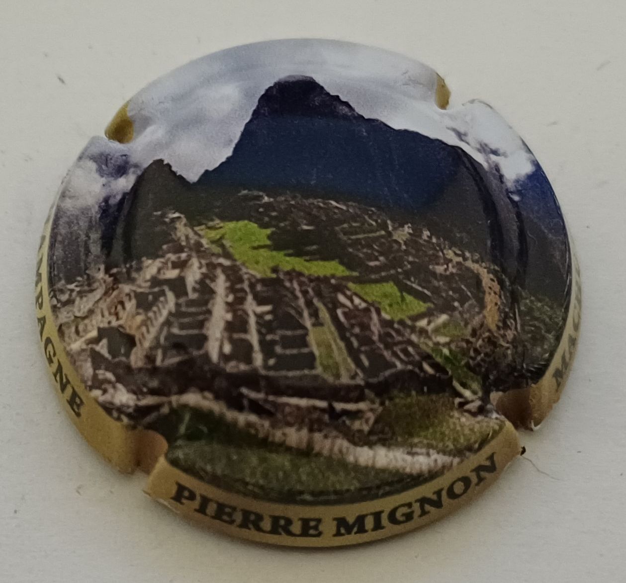 BELLE CAPSULE CHAMPAGNE PIERRE MIGNON MACHU PICHU REF N°318 NEWS