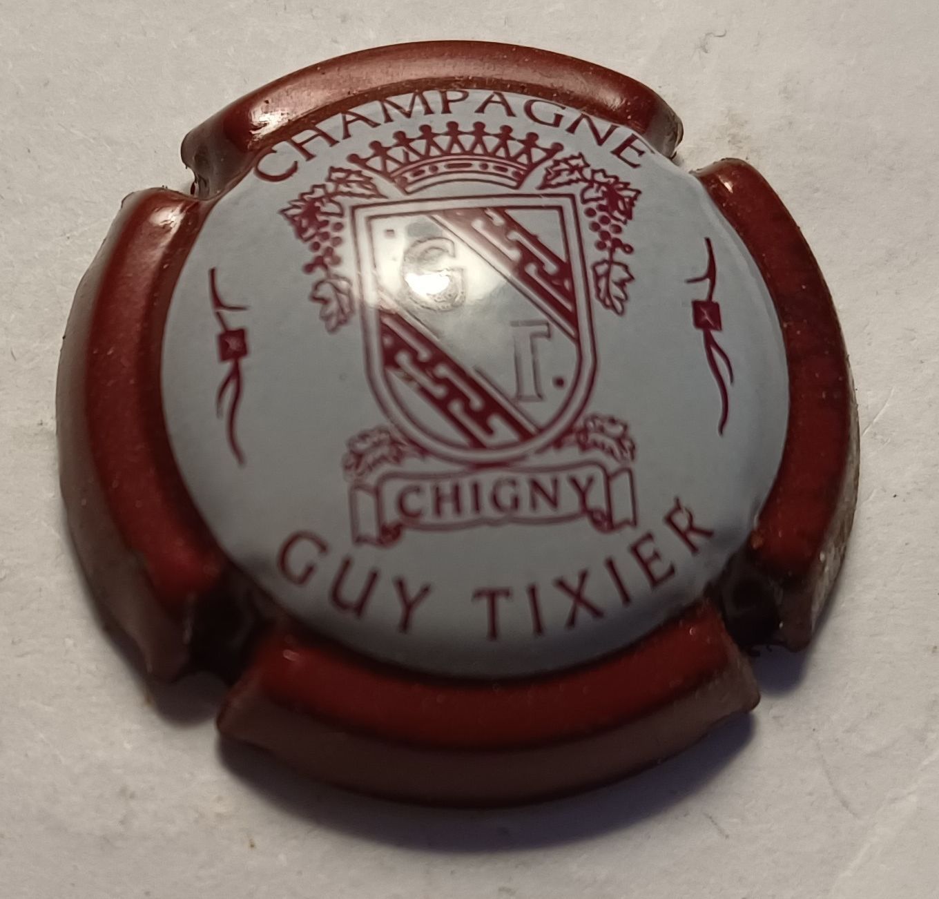 BELLE CAPSULE CHAMPAGNE TIXIER GUY REF N° 8 NEWS