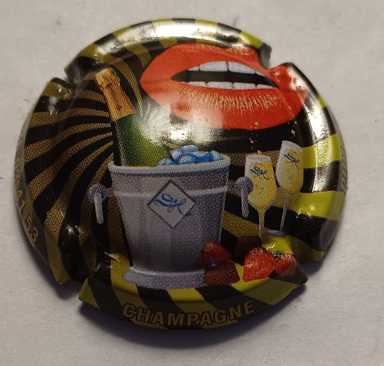 BELLE CAPSULE CHAMPAGNE HERBERT DIDIER REF N°243 NEWS