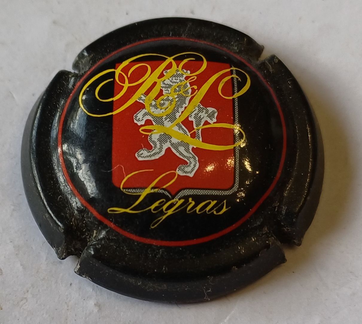 BELLE CAPSULE CHAMPAGNE LEGRAS petit écusson RÉF N°1a NEWS