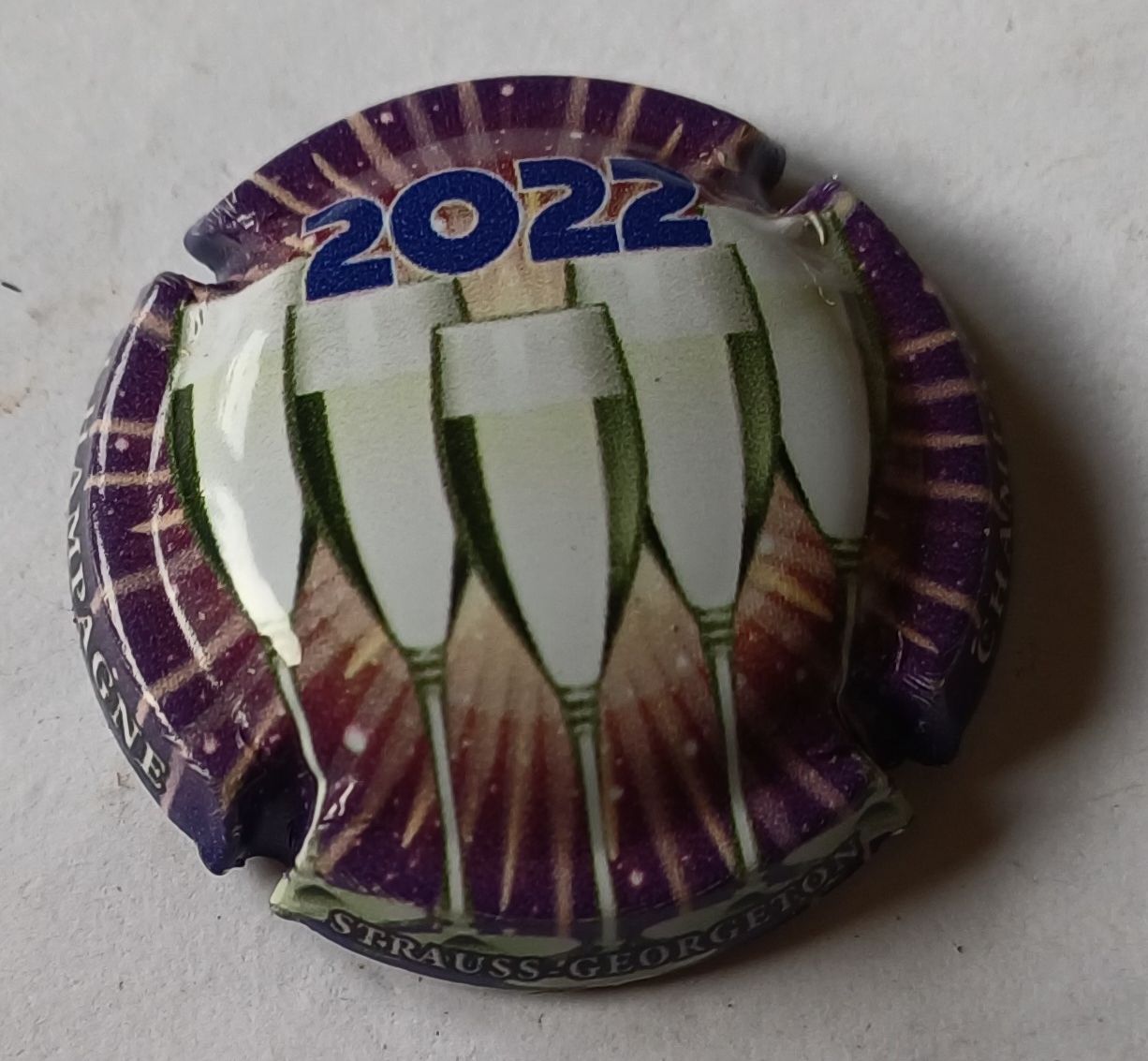 BELLE CAPSULE CHAMPAGNE STRAUSS GEORGETON 5 COUPES 2022 REF N°30g NEWS