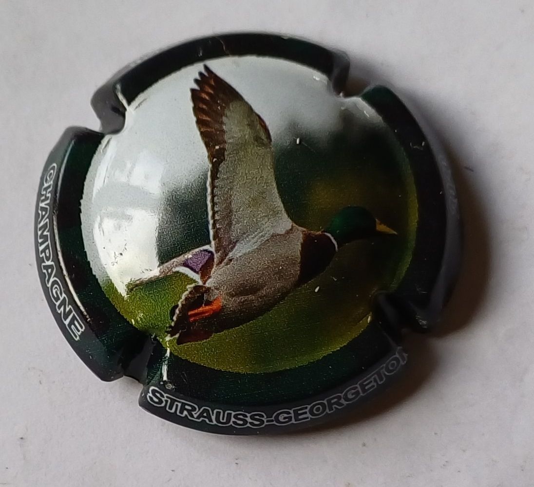 BELLE CAPSULE CHAMPAGNE STRAUSS GEORGETON CHASSE 2020 REF N°A27a NEWS