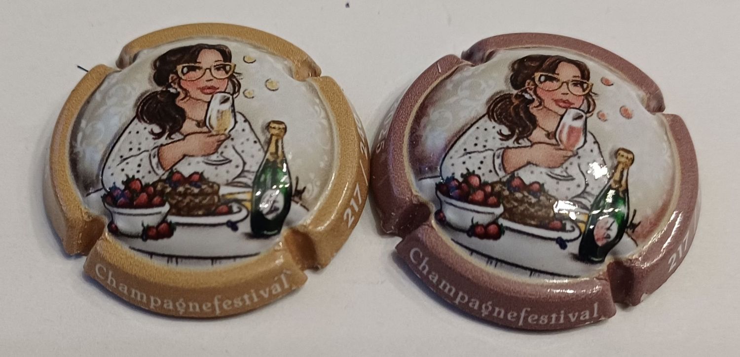 2 BELLES CAPSULES CHAMPAGNE COMTESSE LA FEE BREDENE 240EX REF N°160 et 160a NEWS