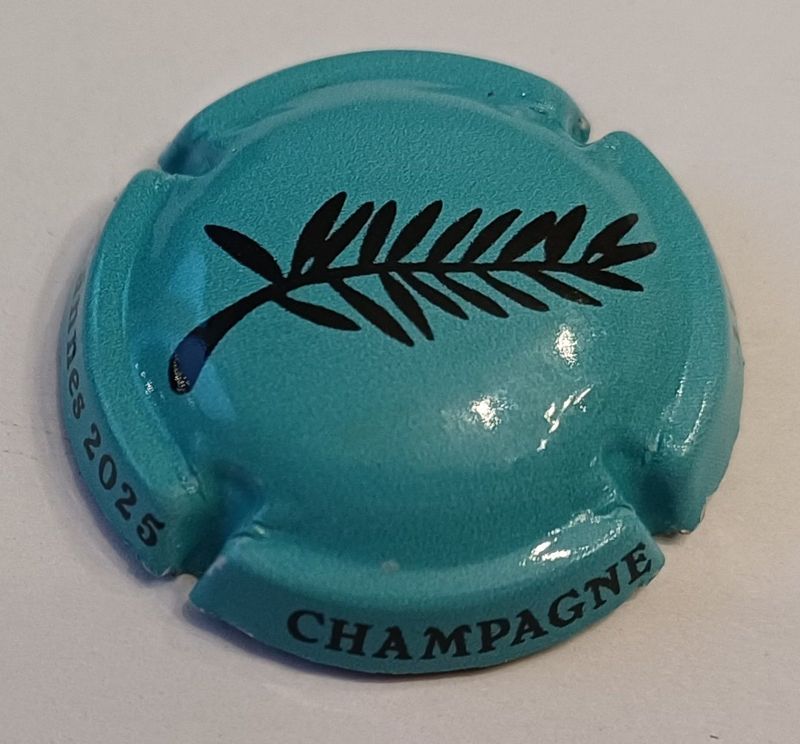 BELLE CAPSULE CHAMPAGNE COMTESSE LA FEE FESTIVAL CANNES 120EX REF N°91b NEWS