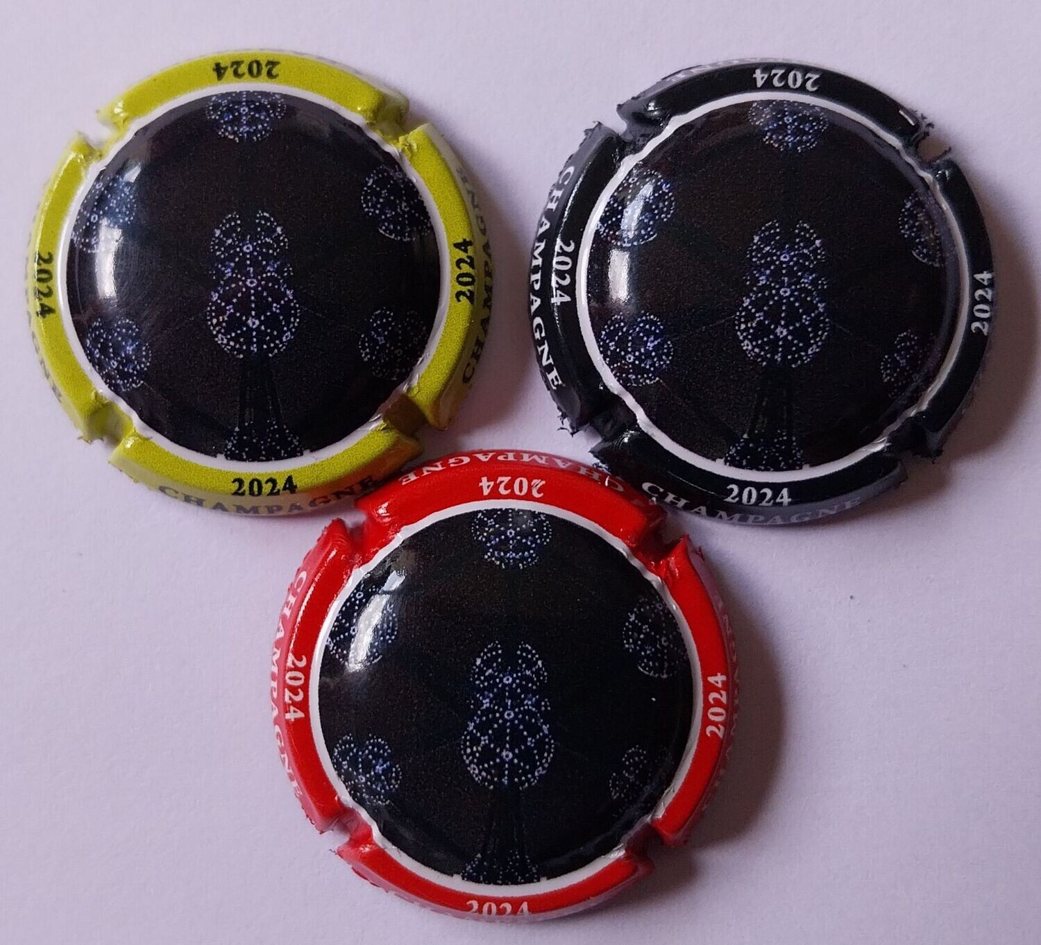 3 BELLES CAPSULES CHAMPAGNE GENERIQUE ATOMIUM 2024 REF N°1393 a 1393b NEWS